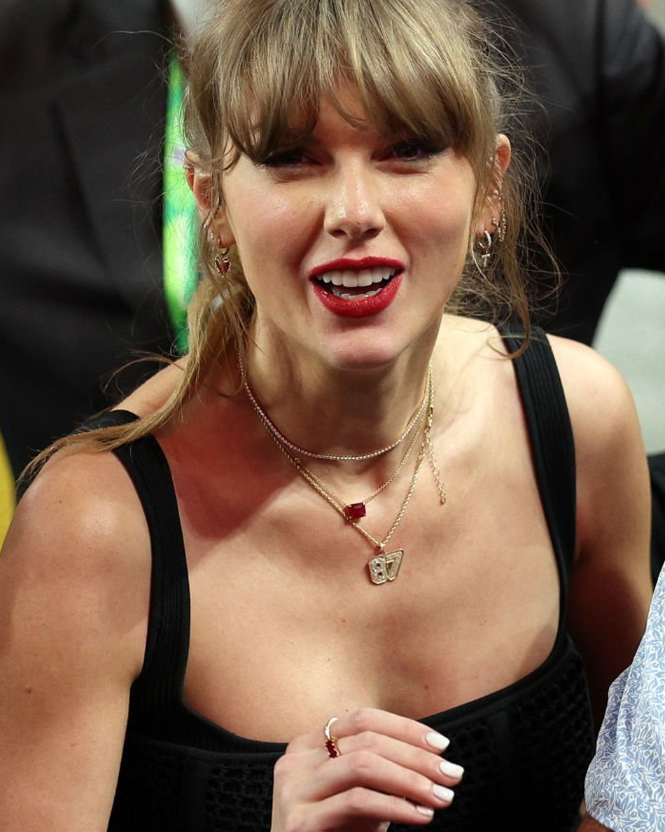 Taylor Swift Super Bowl 2024 Necklace